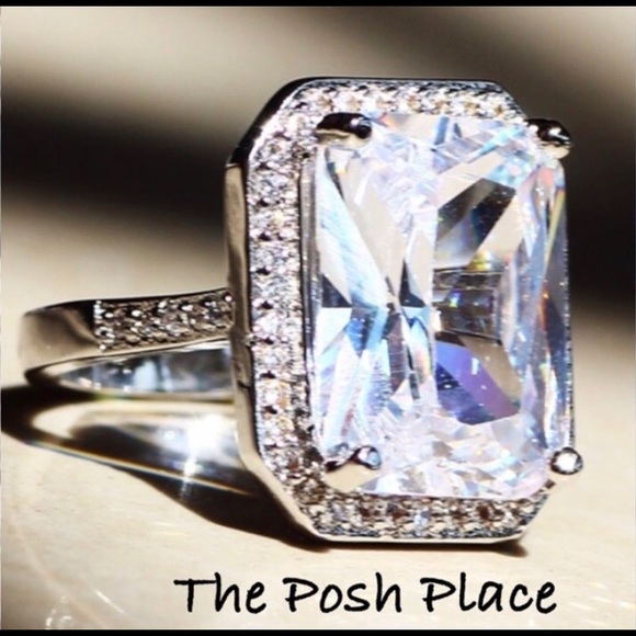 💎 The Eliza 💎 6.86 CT White Sapphire Ring 💎 - Picture 4 of 4